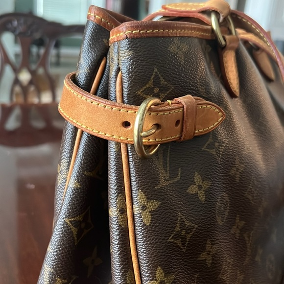 Louis Vuitton Batignolles Horizontal Shoulder Bag - Picture 2 of 15